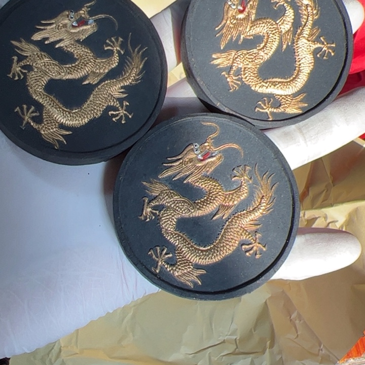 【闪购商品】生肖松烟龙一组