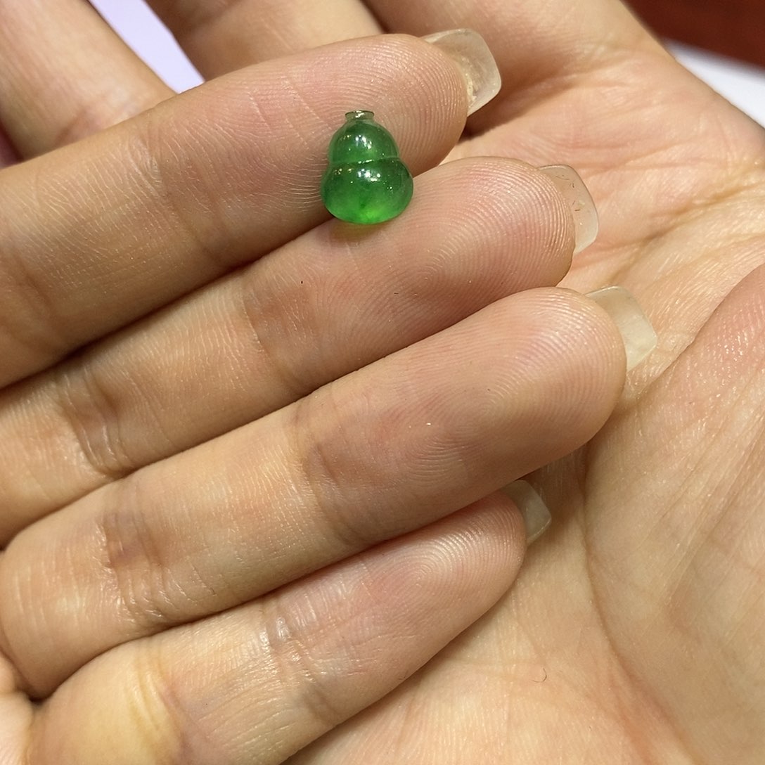 【闪购商品】翡翠未镶嵌颈饰风*葫芦不退不换