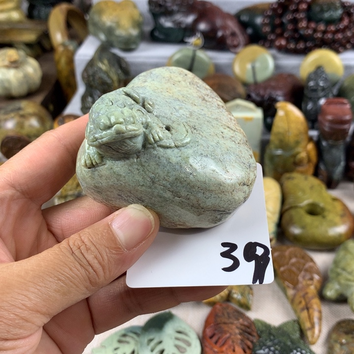 岫岩河磨玉（透闪石质玉）未镶嵌珠宝奇石