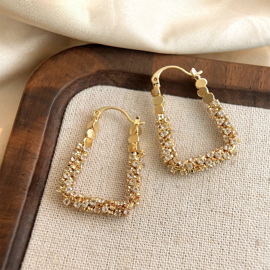 合金耳饰 时尚通勤高级感简约几何轻奢风耳饰工