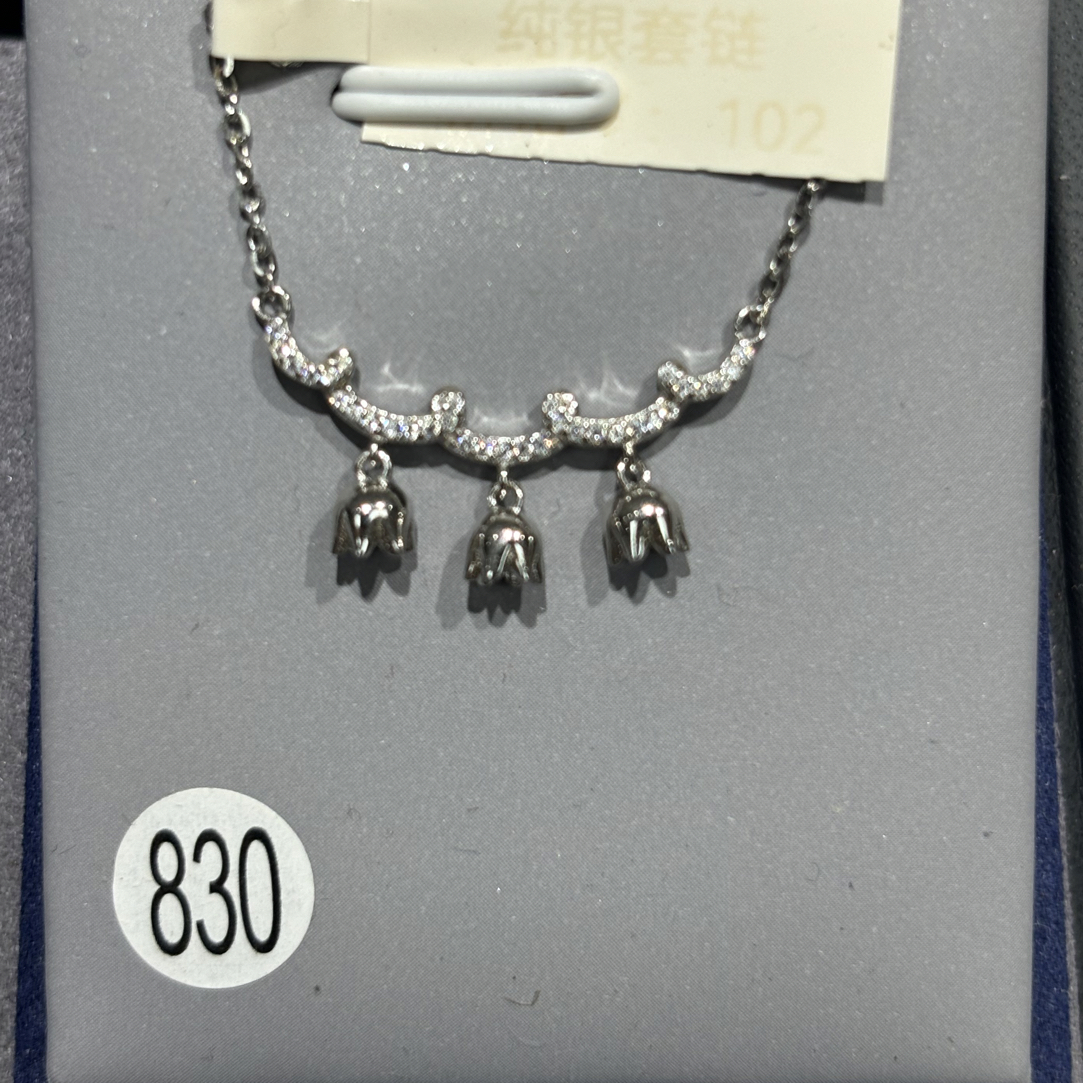 坠链均925银合成锆石 纯银铃兰花套链