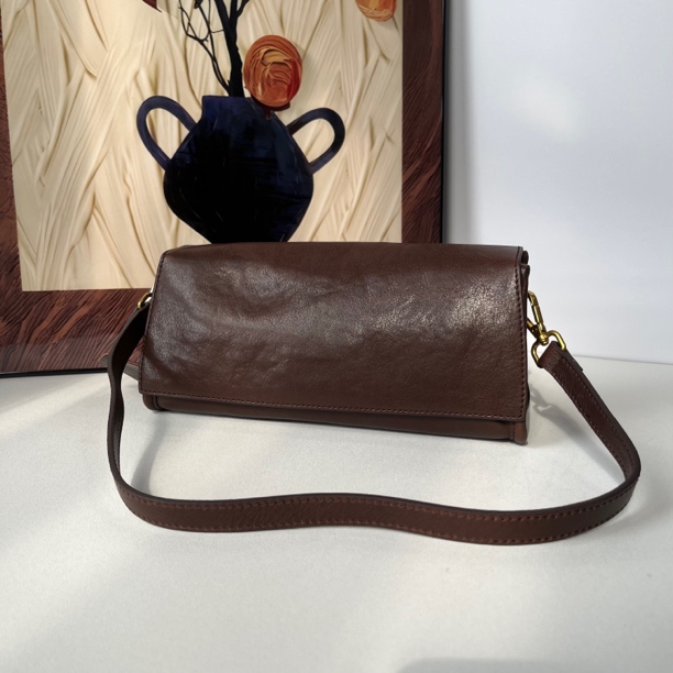 【燕子】*简约时尚潮流植鞣皮真皮女士单肩腋下法棍包轻奢休闲棕色