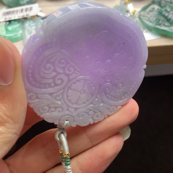 翡翠未镶嵌颈饰吊坠