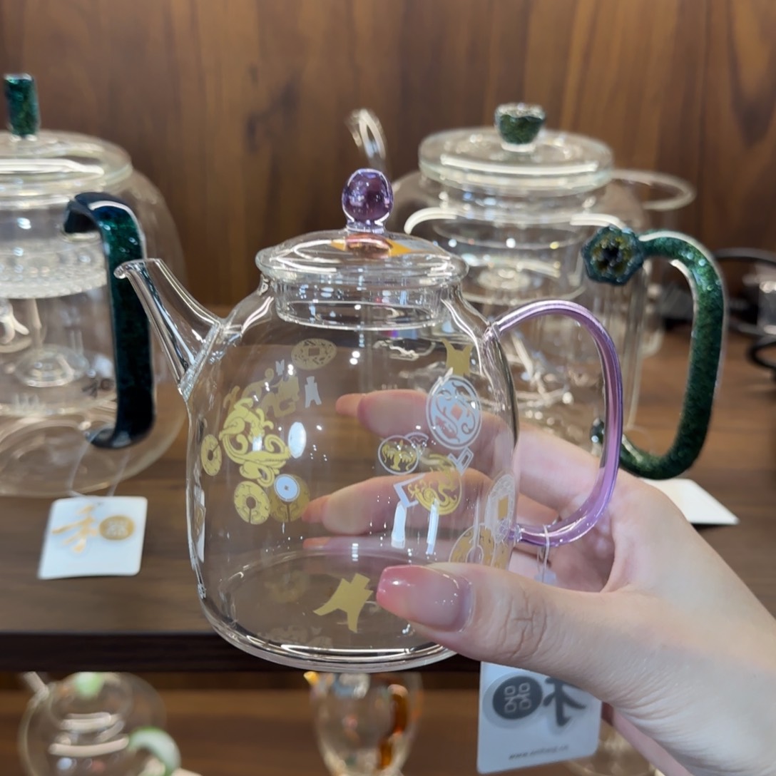 禾器瑞币纹浅紫色宴臣壶