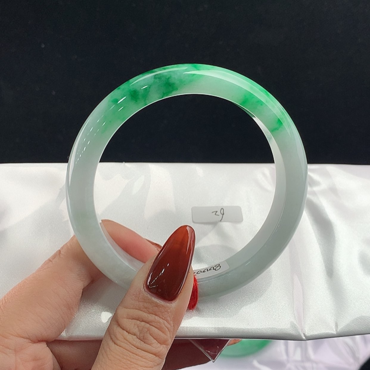 【闪购商品】未镶嵌手镯翡翠正62