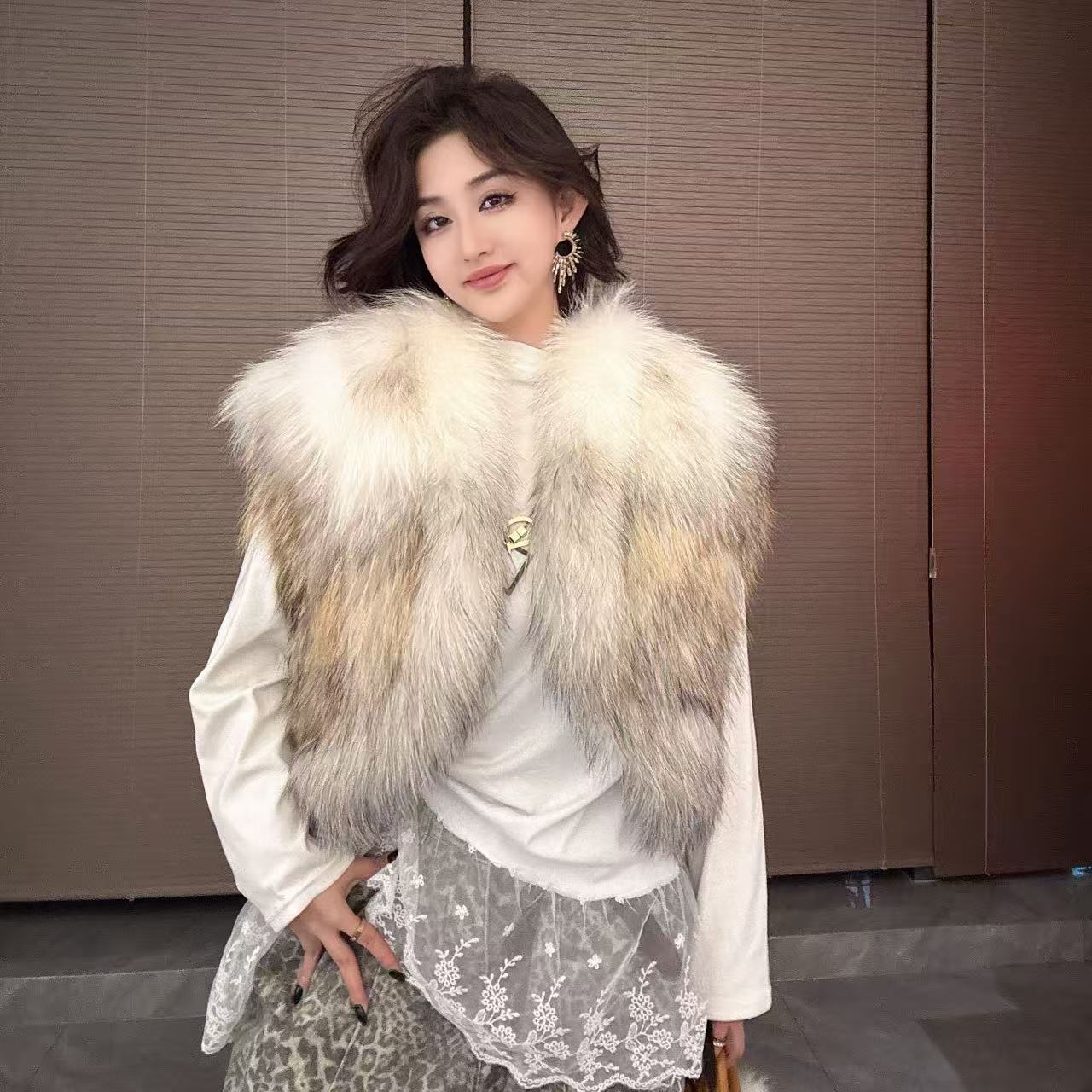 【女王优选】时尚冬季气质设计师皮毛一体海宁皮草毛毛外套79