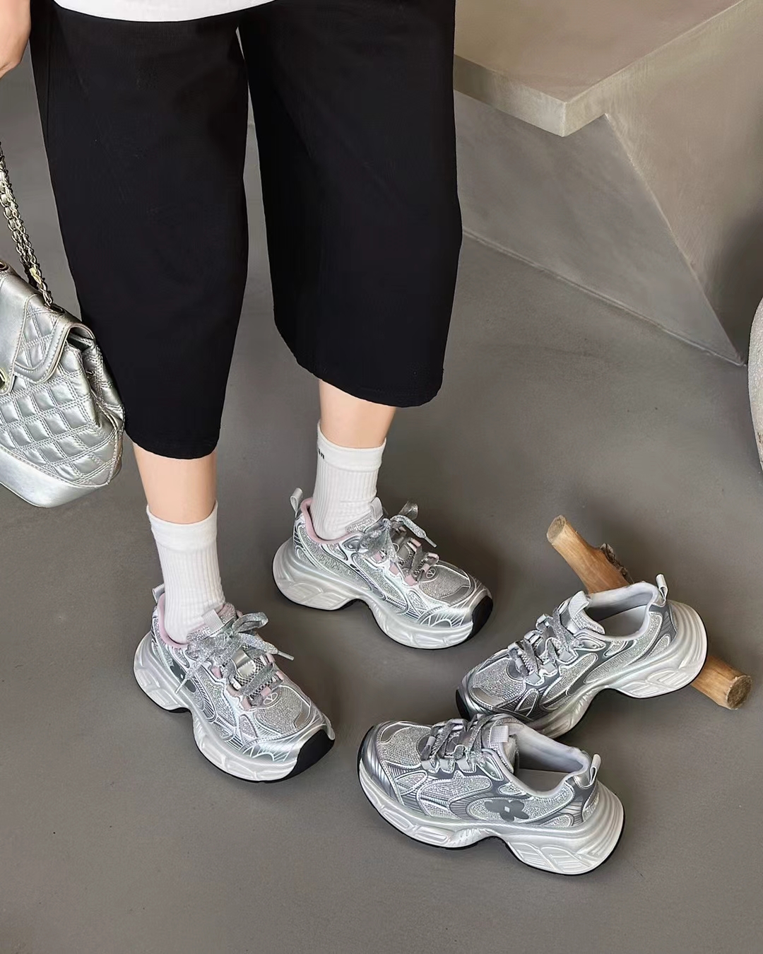 厚底增高老爹鞋女2025新款春款爆款不累脚休闲运动鞋水钻满钻个性