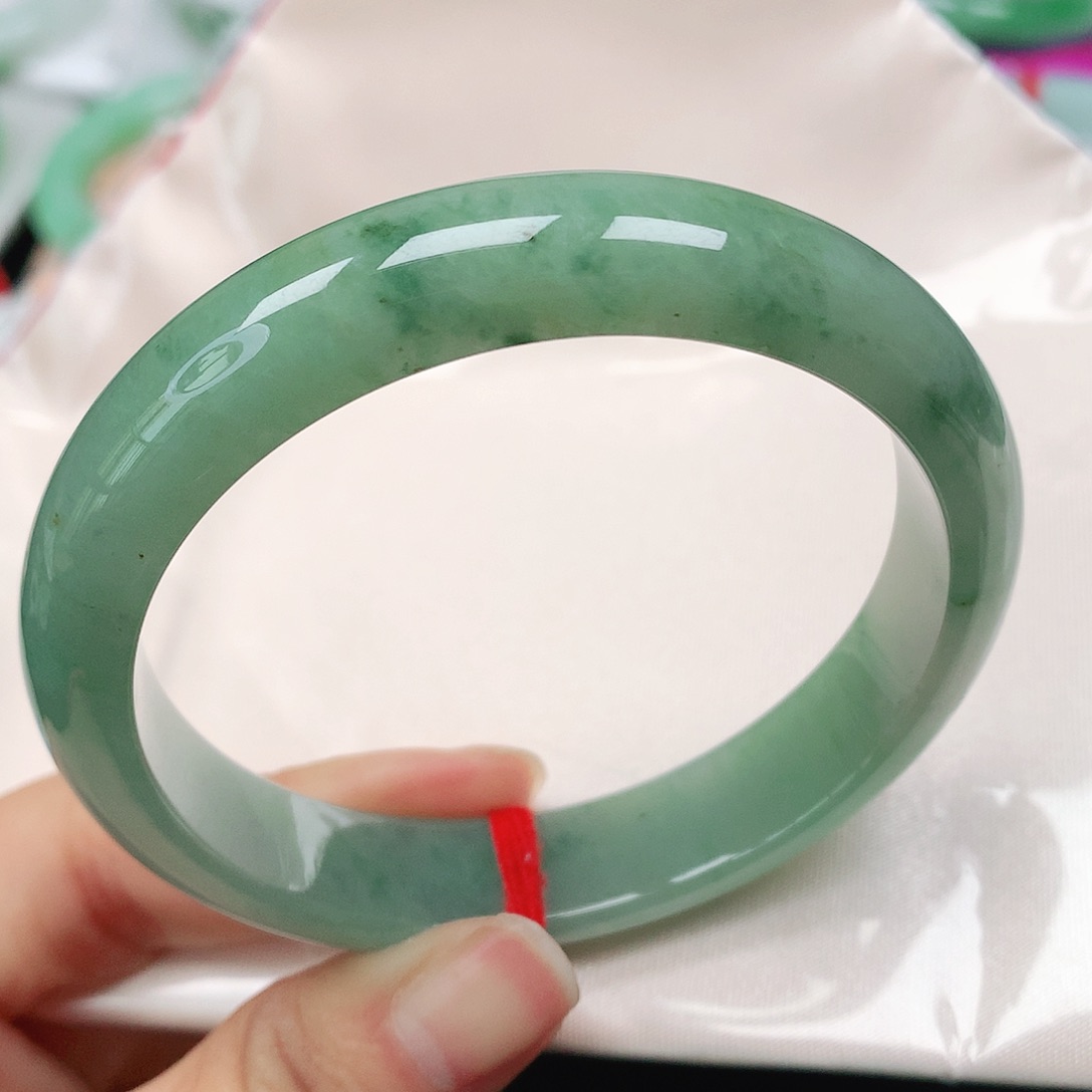 翡翠手镯未镶嵌天然翡翠手镯57