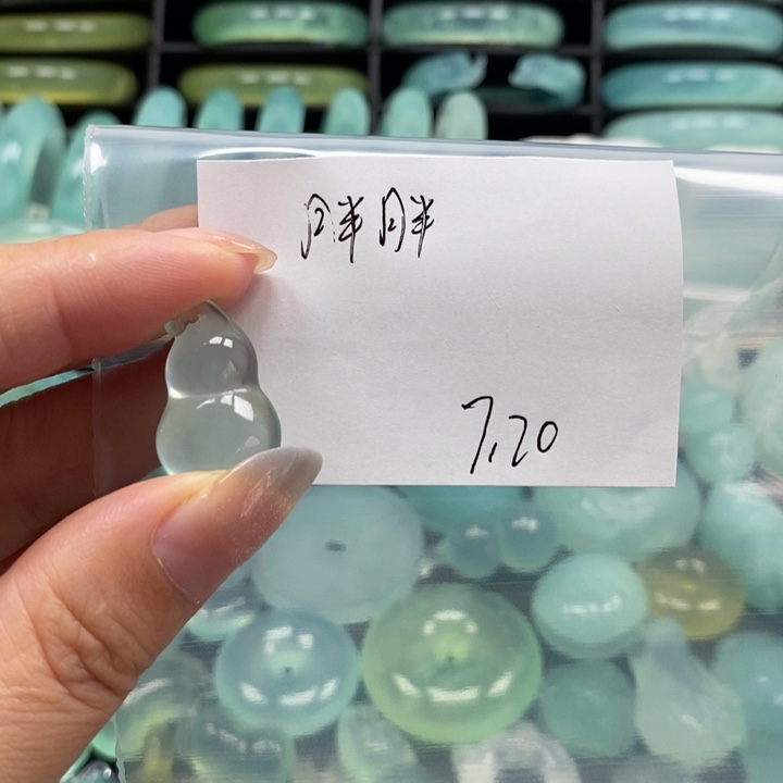 蛇纹石玉未镶嵌手镯胖*椰