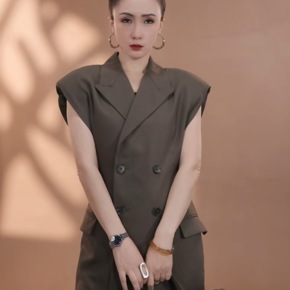 【223】秀儿甄选 轻奢气质背心连衣裙TH588