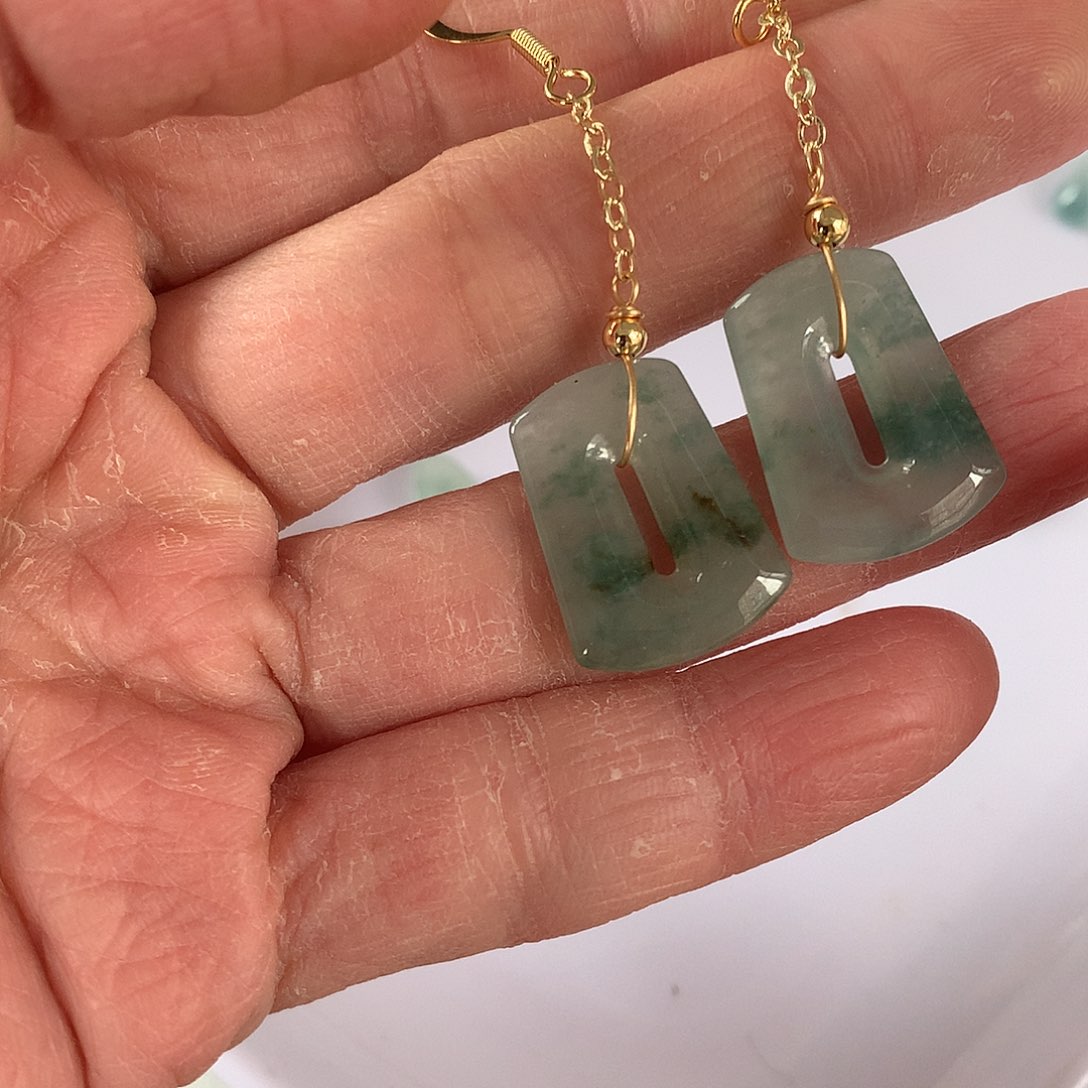 翡翠颈饰未镶嵌花**靡耳环