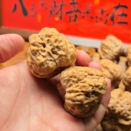 M****文玩核桃吊坠40x43蛤蟆