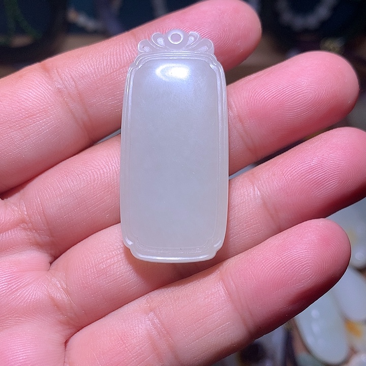 和田玉（糖玉）未镶嵌颈饰厚*