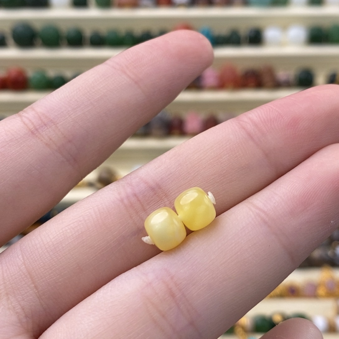 蜜蜡未镶嵌颈饰对珠