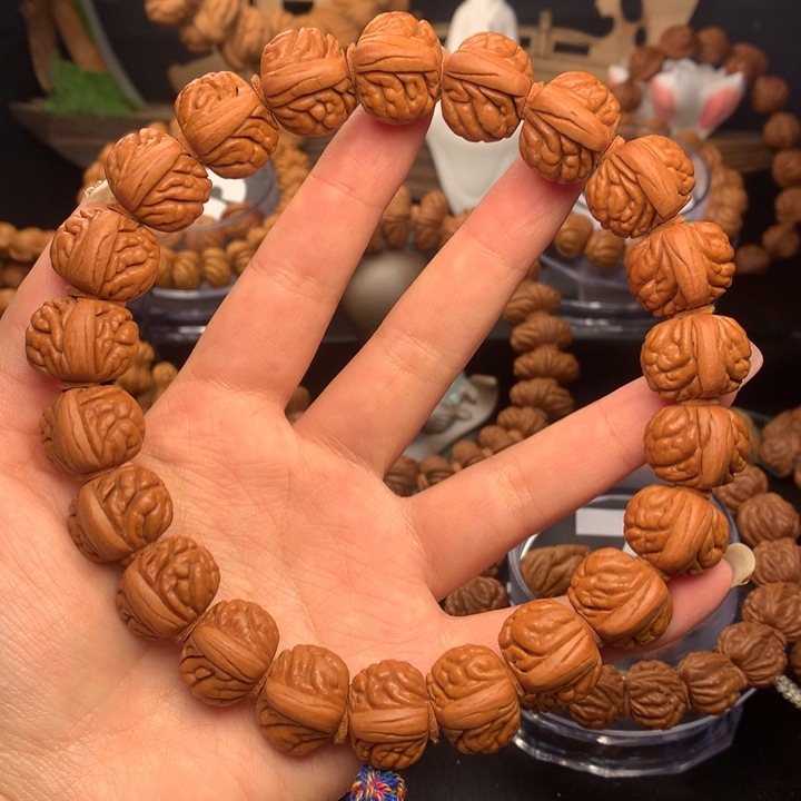 桃核吊坠红魔荔枝18+尺寸手持