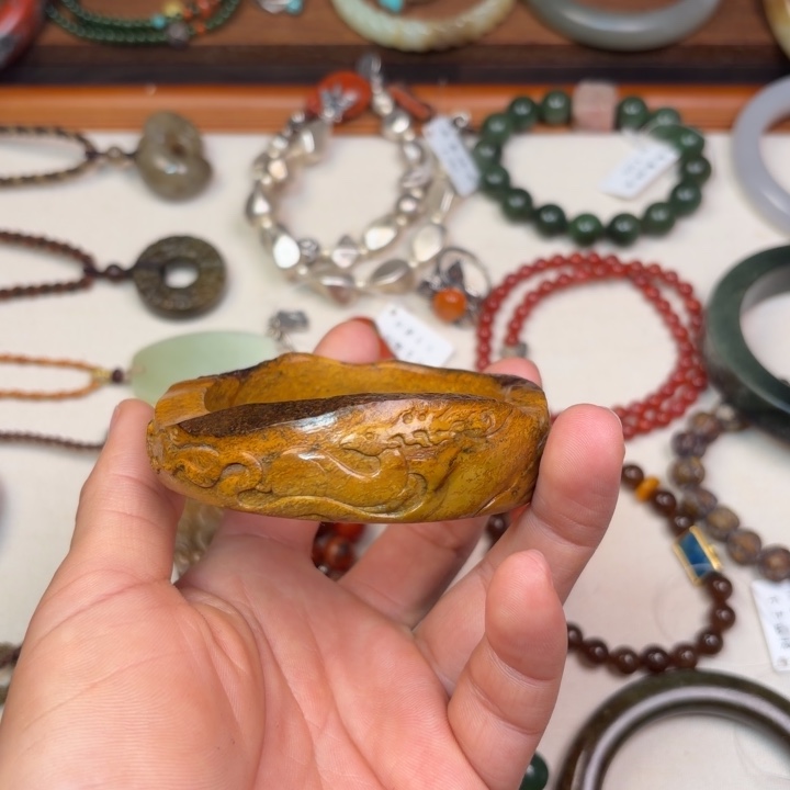 静***心岫岩河磨玉（透闪石质玉）未镶嵌手镯