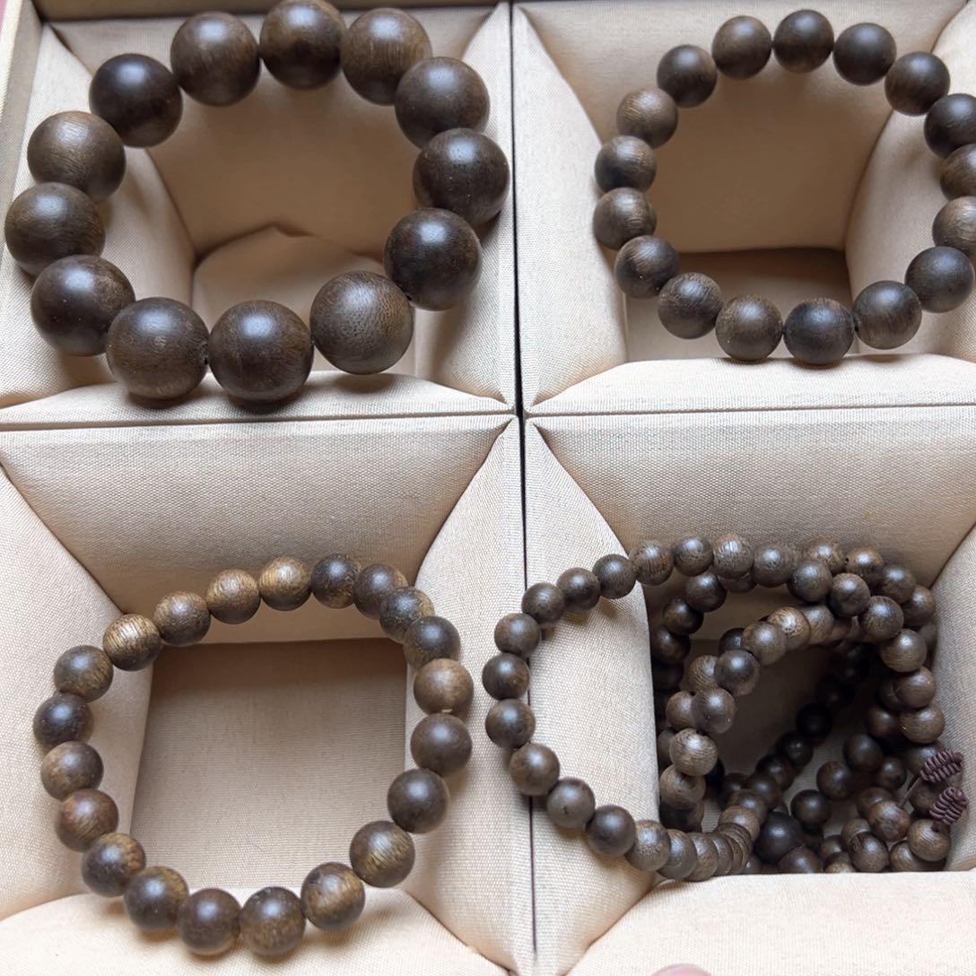 大叶紫檀（黑酸枝木类）