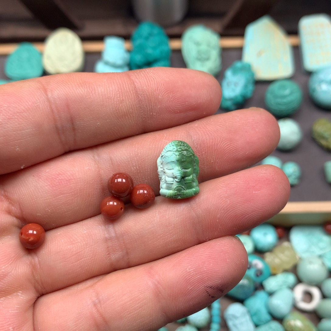 南红玛瑙雕刻未镶嵌