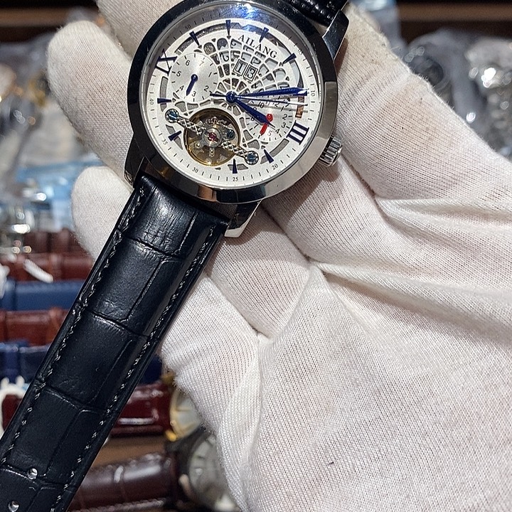 全钢闪电购孤品手表一个