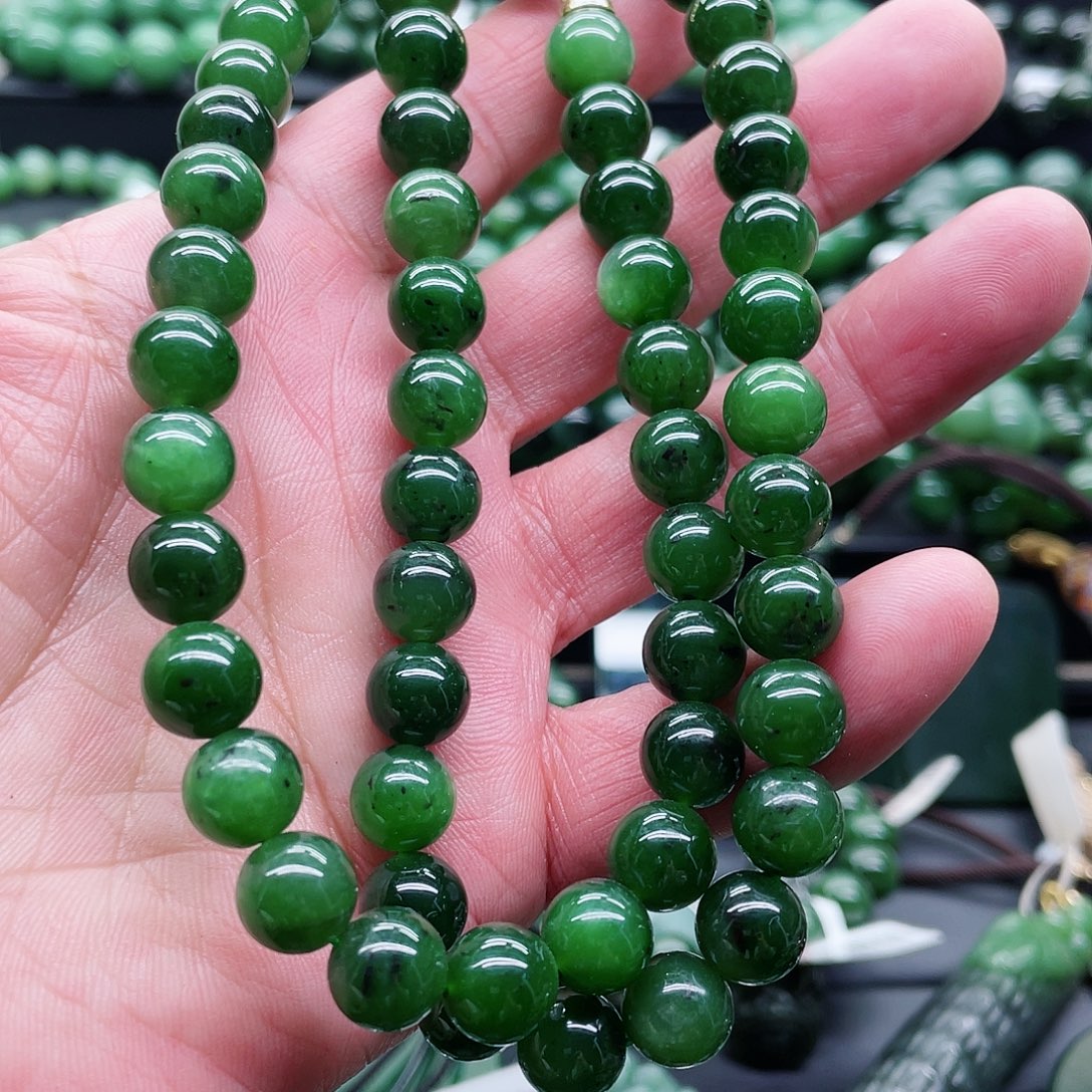 和田玉（碧玉）未镶嵌手链