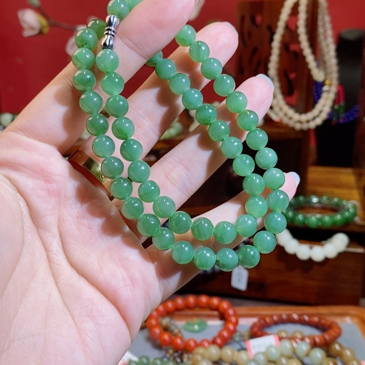 未镶嵌和田玉颈饰