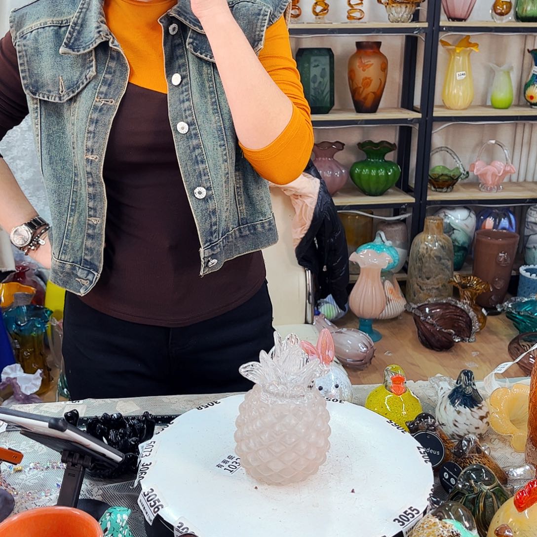 菠萝果家悦琉璃工艺品不完美