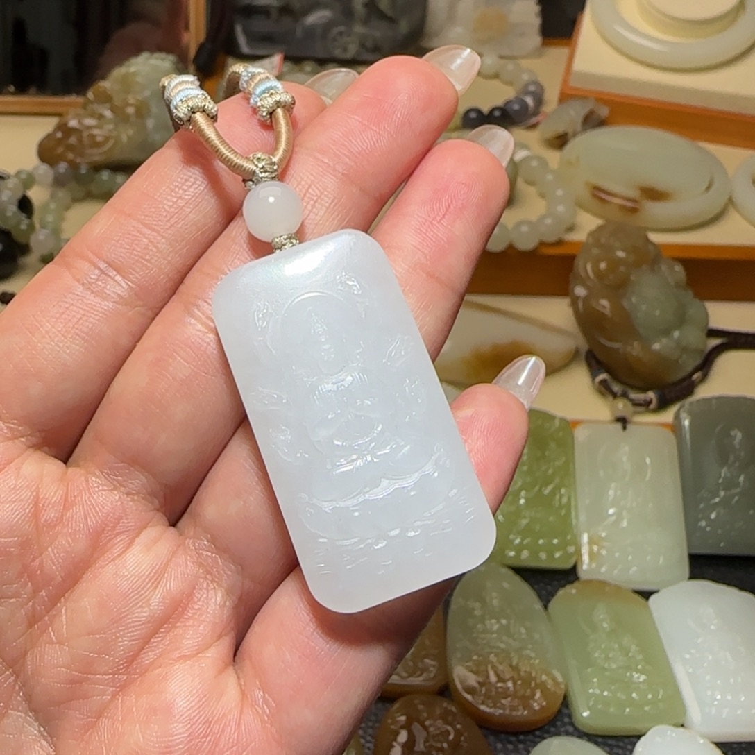 和田玉未镶嵌颈饰