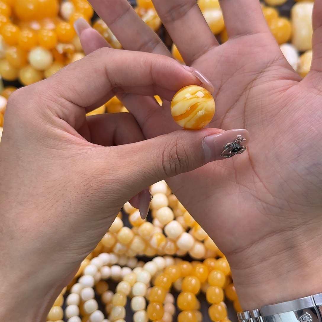 蜜蜡未镶嵌珠宝奇石21mm 5.22g