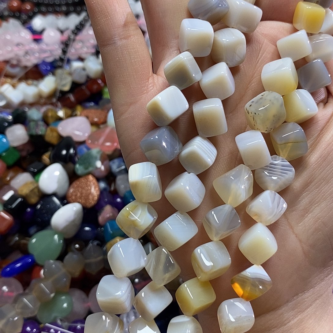 玛瑙/玉髓未镶嵌珠宝半成品玛瑙斜方一条卡10mm