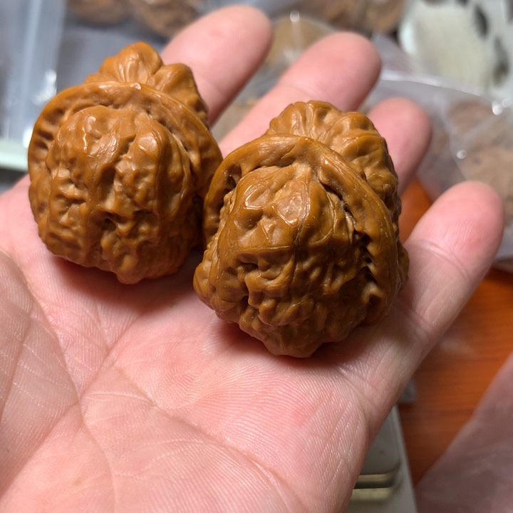 文玩核桃吊坠蛤蟆回血