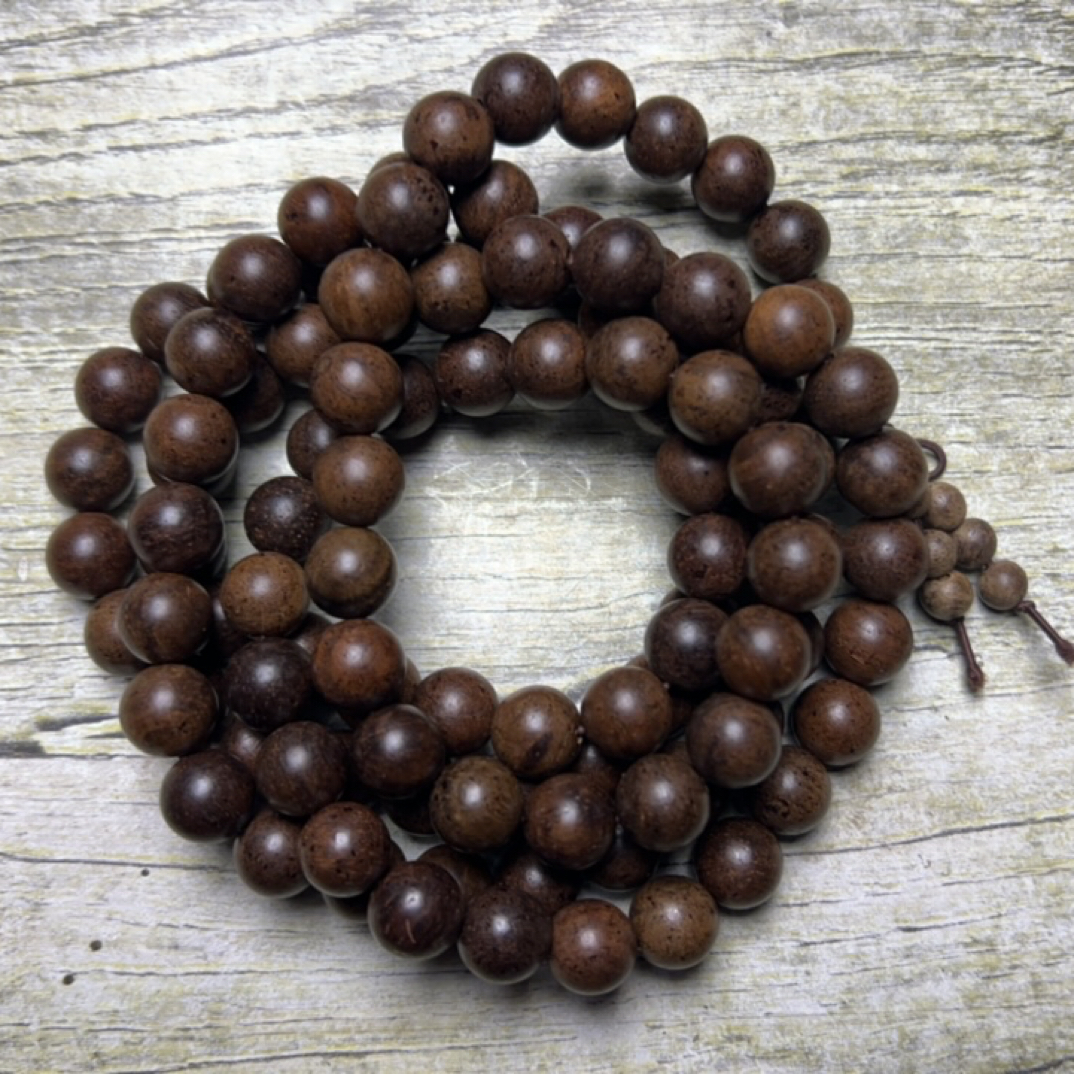 58 福来精选文玩沉香木作手串10mm