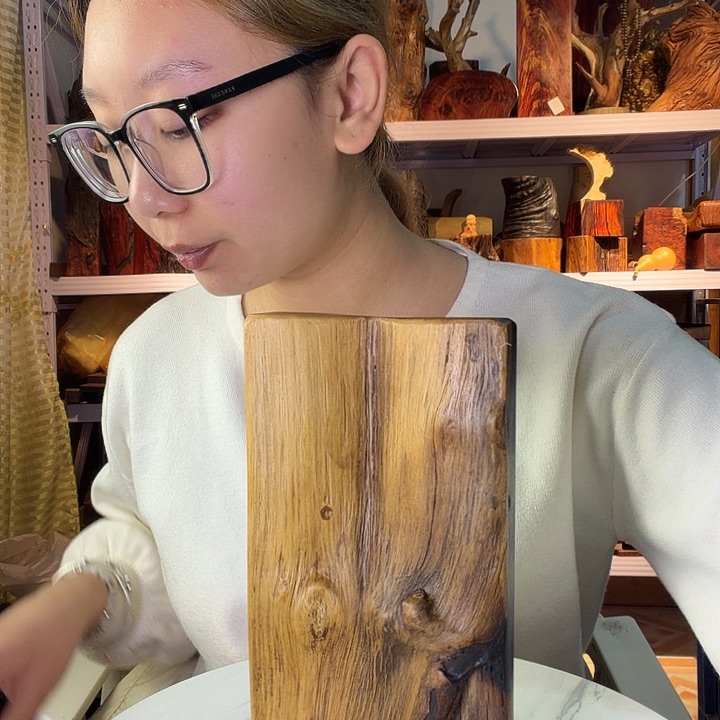 紫檀木类端景台勤**问