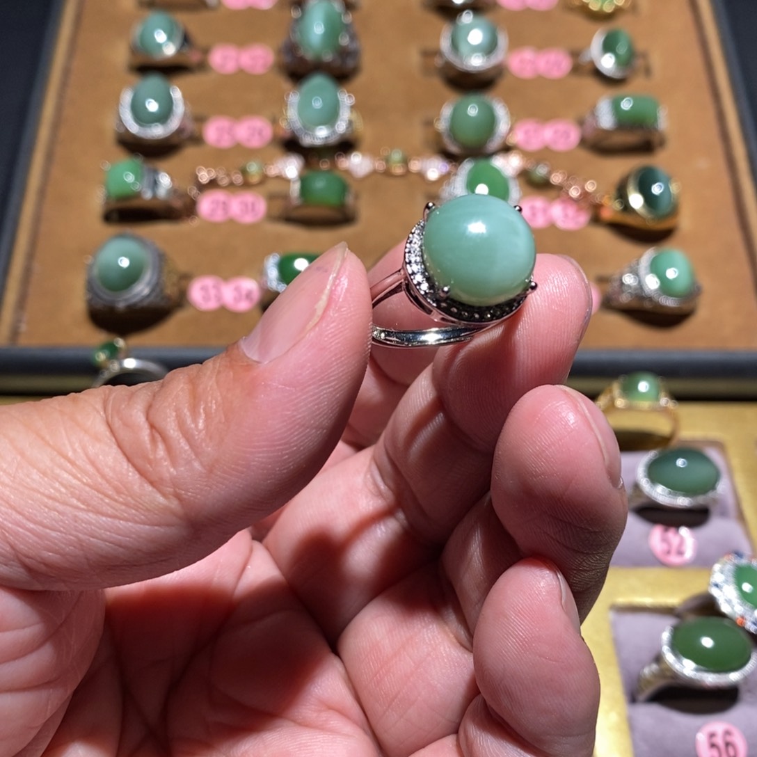 和田玉（碧玉）戒指未镶嵌