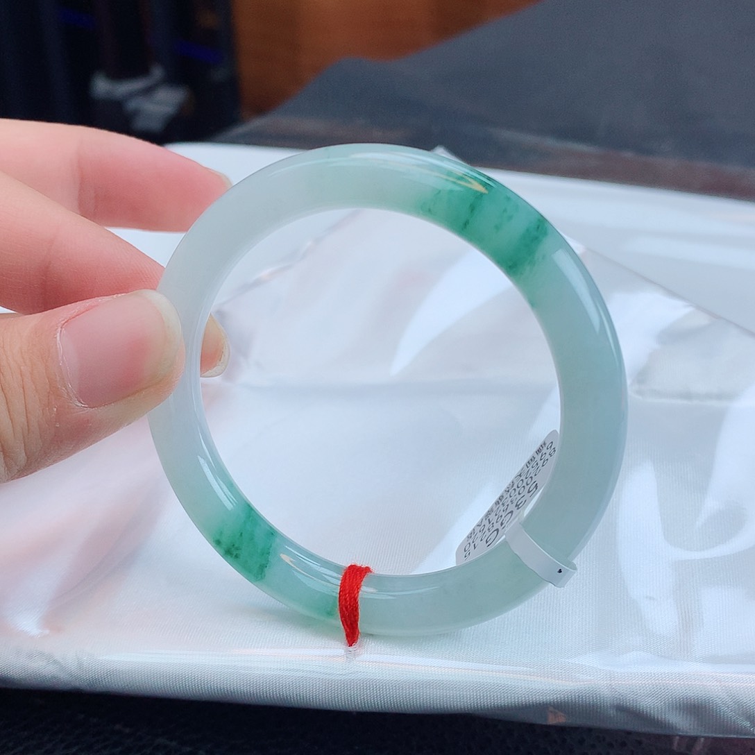 翡翠手镯未镶嵌天然缅甸翡翠A货手镯