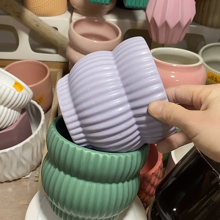 陶盆有孔 瑕疵针孔漏釉介意勿拍外口 12外高11