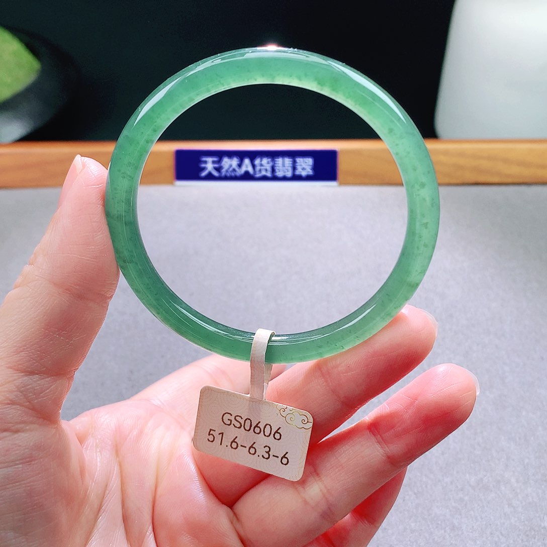 未镶嵌手镯翡翠天然翡翠手镯a货