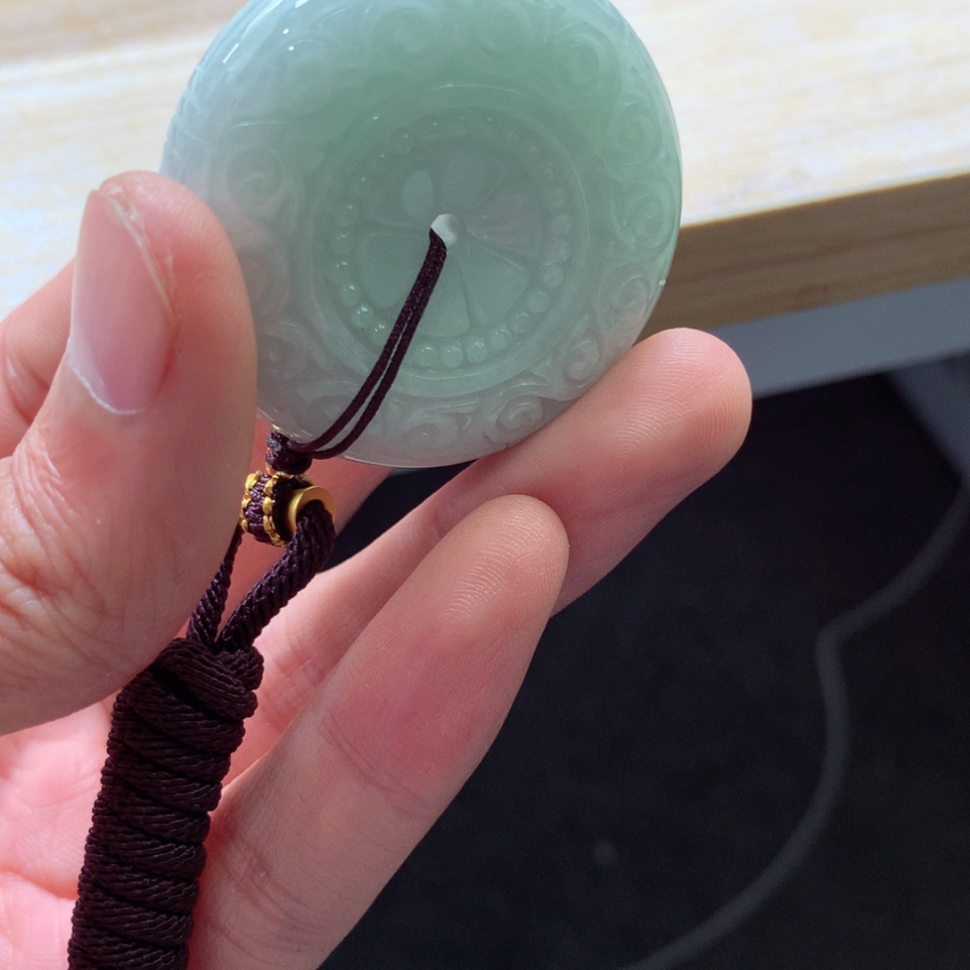 翡翠颈饰未镶嵌吊坠