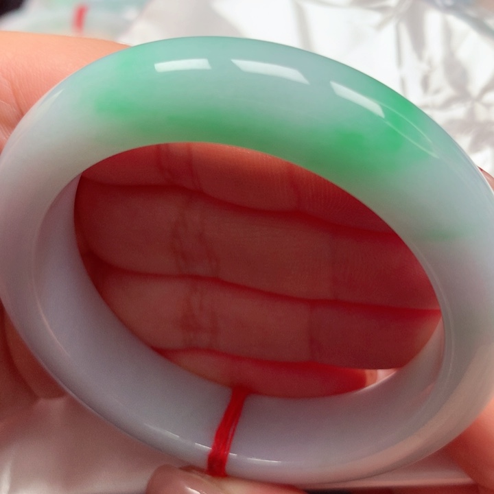 翡翠手镯未镶嵌白底青56轮胎⭐️