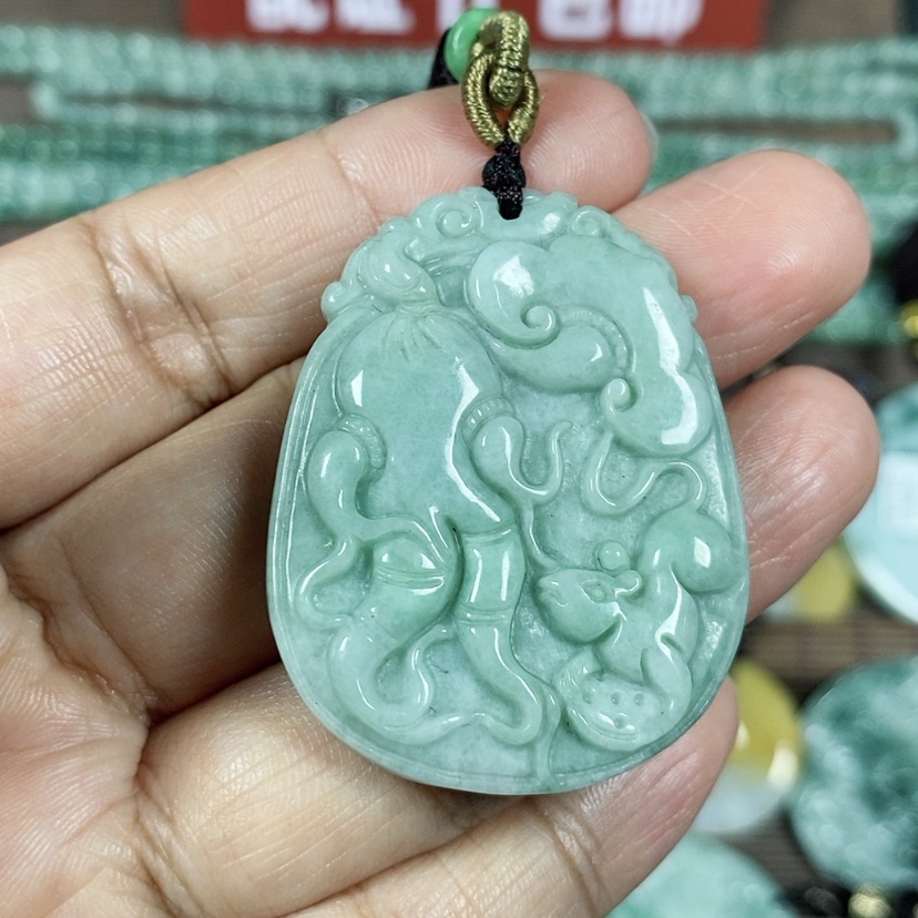 【闪购商品】翡翠颈饰未镶嵌玉吊坠翡翠玉人生如意