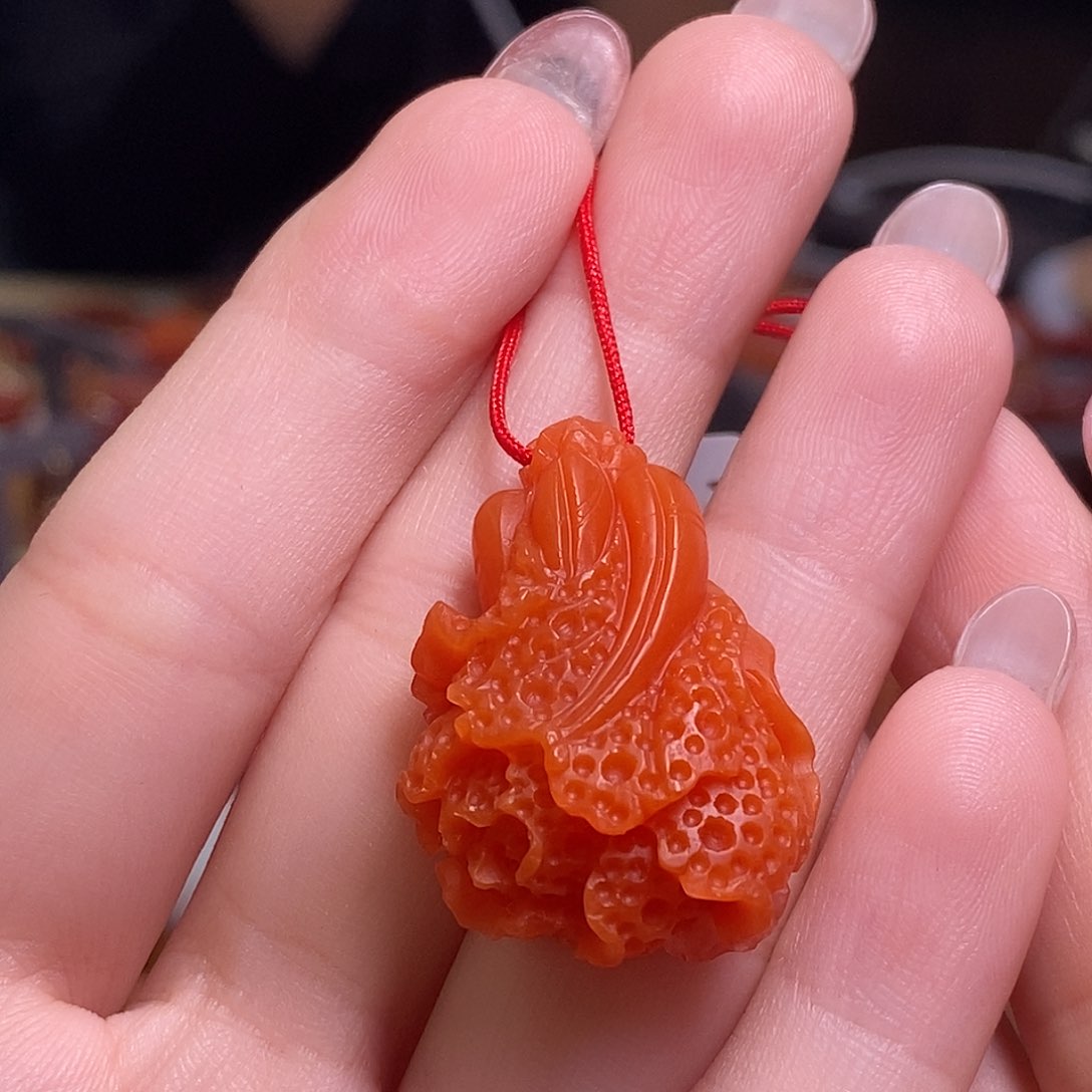 南红玛瑙雕件未镶嵌白菜