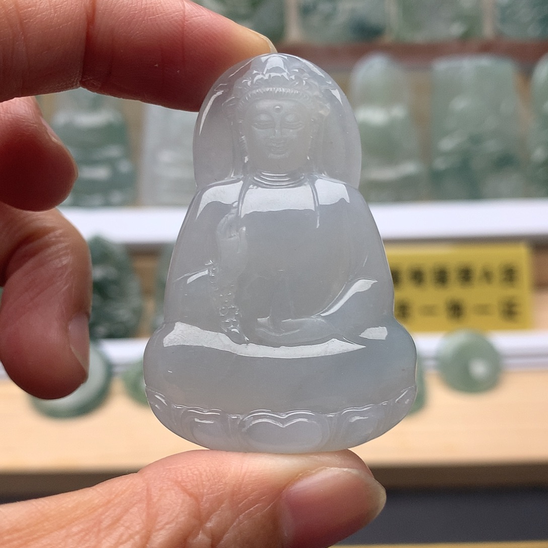 翡翠未镶嵌颈饰素衣