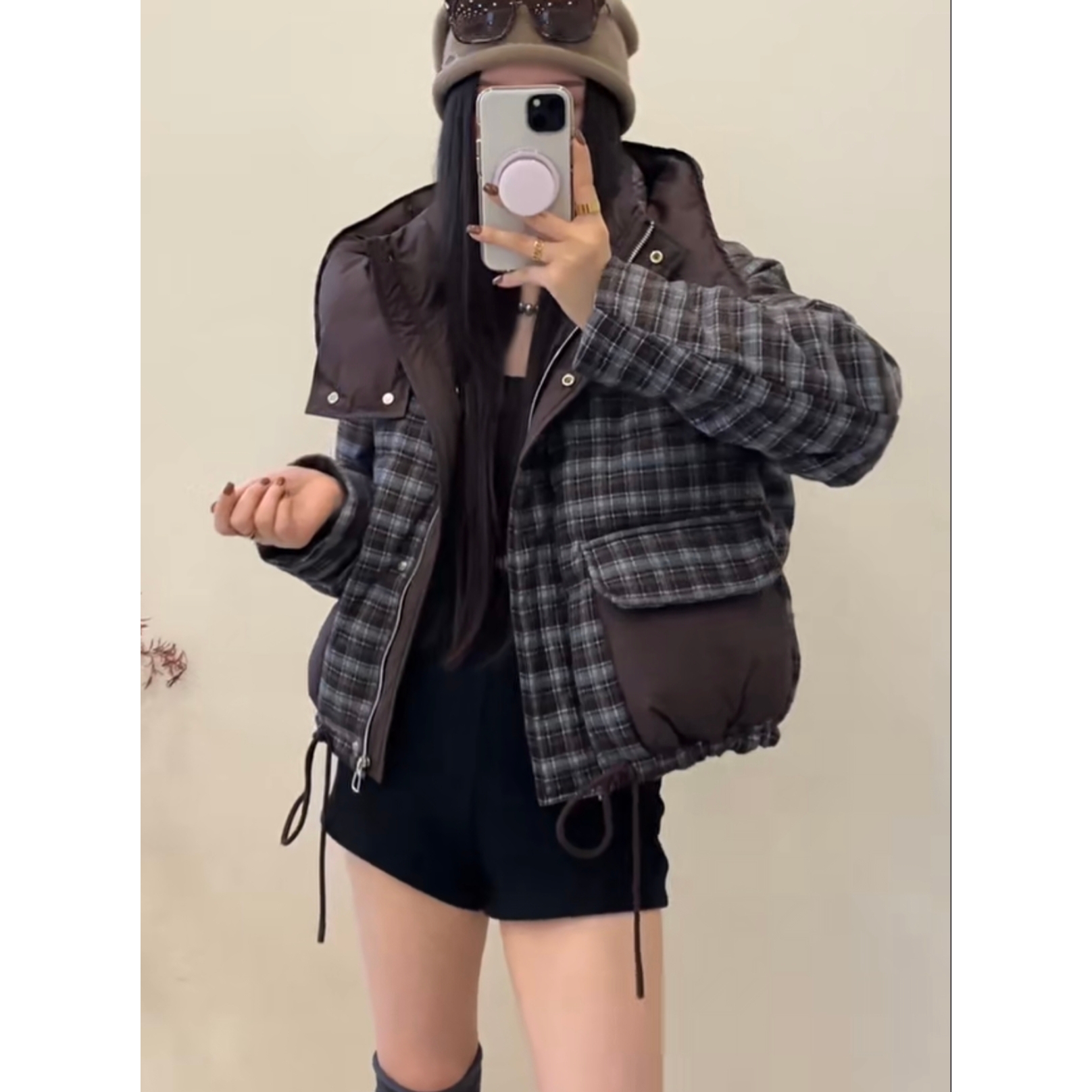 【珊珊服饰】新款时尚洋气格子拼接小版新国标90白鸭绒羽绒服