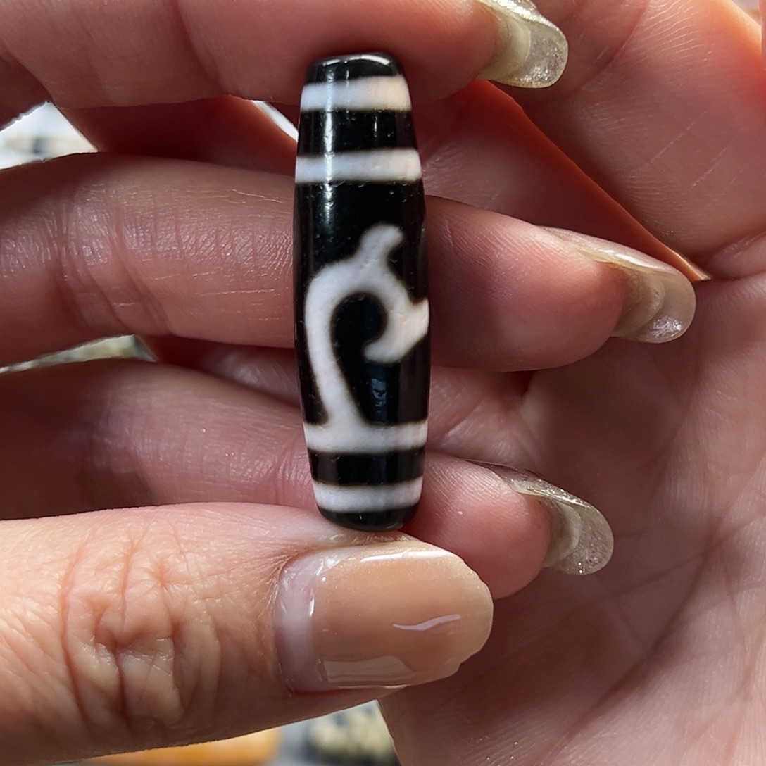 玛瑙/玉髓未镶嵌珠宝半成品王炸行运红砂绿度姆