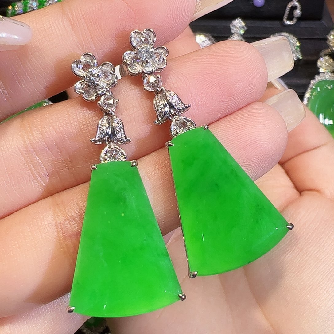 翡翠耳饰18K金镶嵌无事牌