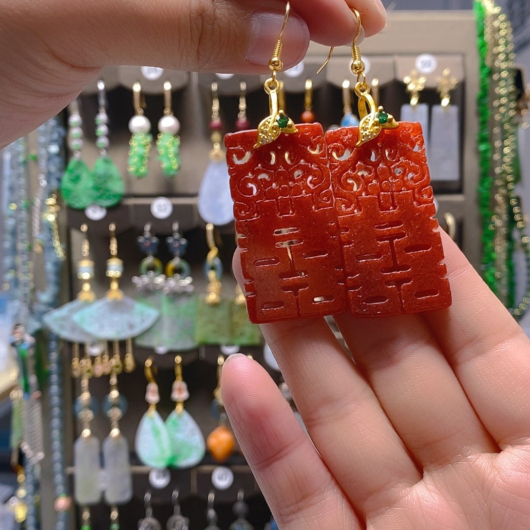 未镶嵌翡翠耳饰翡翠