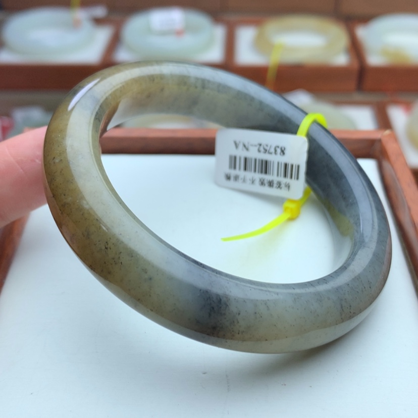 【闪购商品】和田玉手镯未镶嵌56