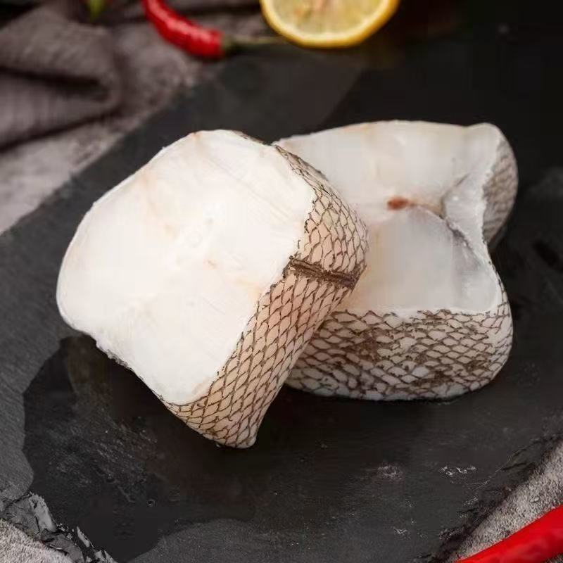 新鲜海捕鳕鱼中段肉质鲜嫩无刺营养美味深海鳕鱼