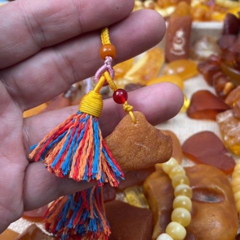 手串琥珀未镶嵌吊坠