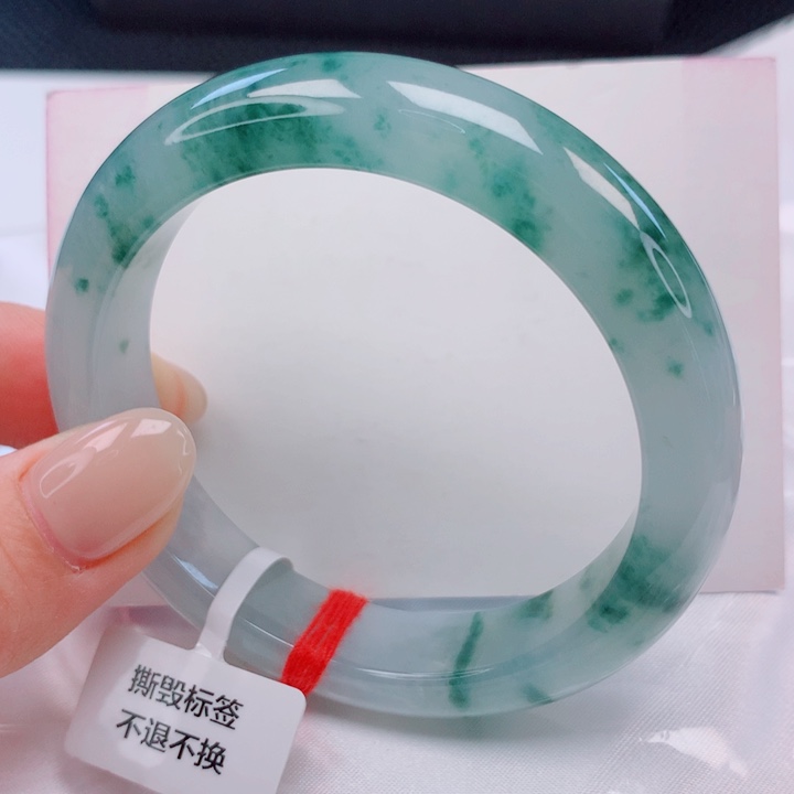 翡翠未镶嵌手镯56圈口
