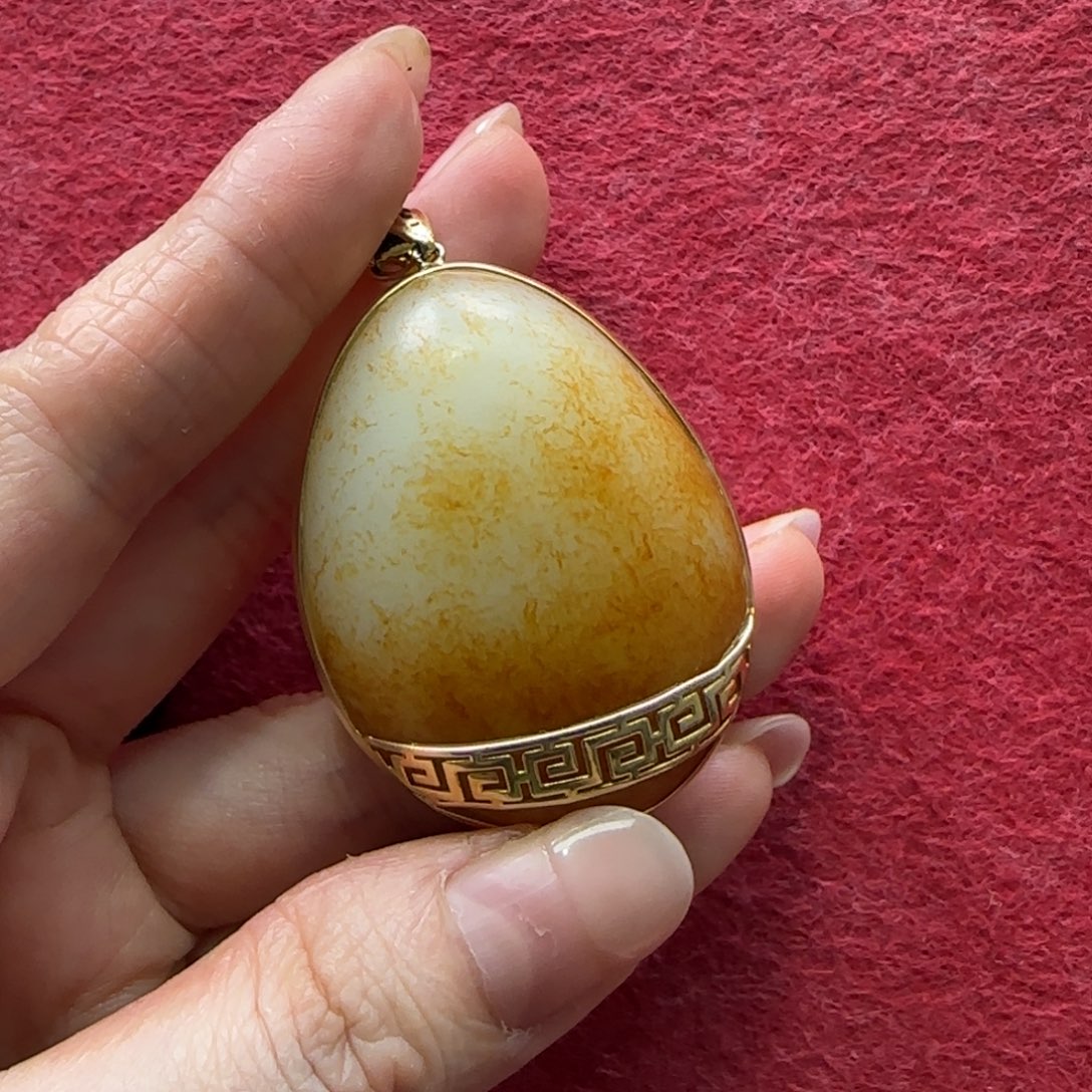 和田玉未镶嵌车挂